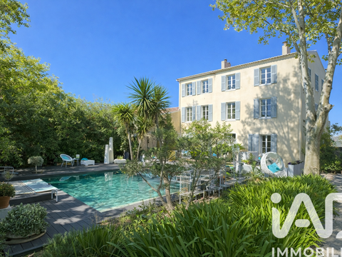 Vente maison 11 pièces La moutonne 83