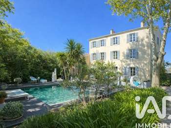 Vente maison 11 pièces La moutonne 83