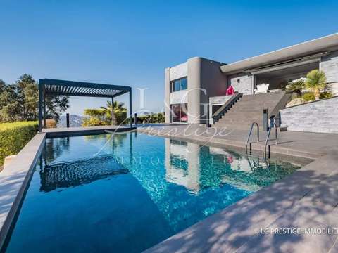 Vente maison 8 pièces La napoule 06