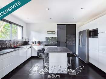 Vente maison 11 pièces