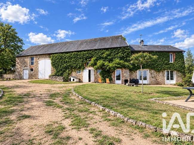 Maison 7 pièces 135 m² · à La Roche-en-Brenil · 135 m² · 280 000 €