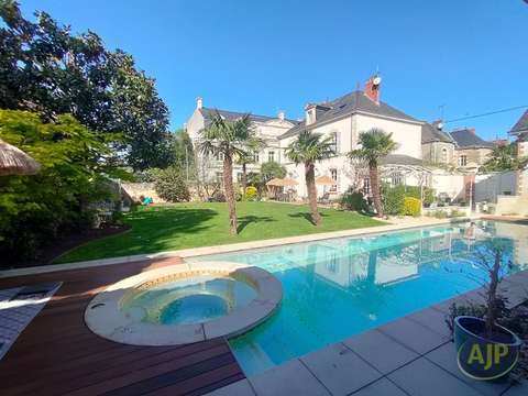 Vente maison 10 pièces La Roche-sur-Yon 85