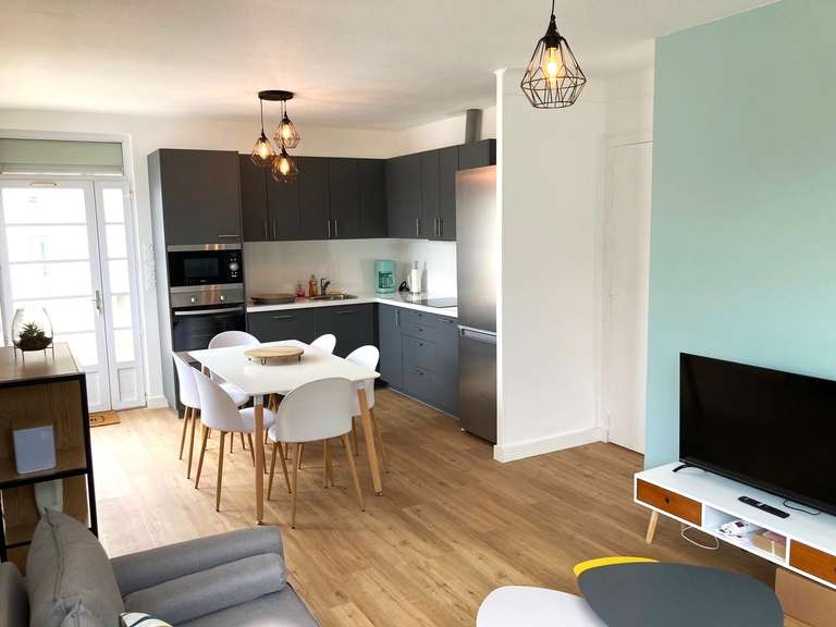 Vente Maison à La Roche-Sur-Yon Centre Ville (85000) : à vendre / 109m² ...