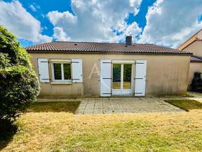 Vente Maison 3 chambresLa Roche-Sur-Yon Le Bourg Sous La Roche
