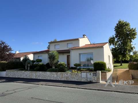 Vente maison 8 pièces
