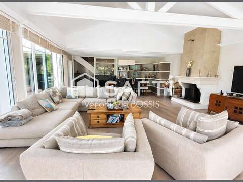 Vente maison 9 pièces