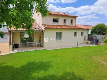 Vente Maison 5 chambresLa Roche-Sur-Yon Le Bourg Sous La Roche