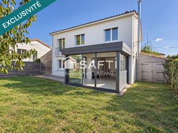 Vente Maison 5 chambresLa Roche-Sur-Yon Le Bourg Sous La Roche