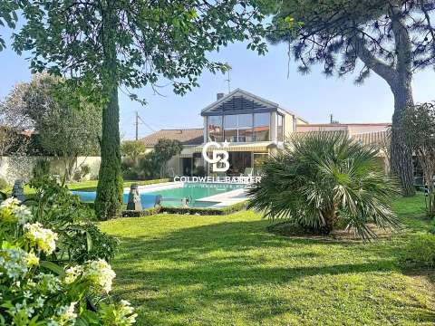Vente maison 7 pièces La Rochelle 17