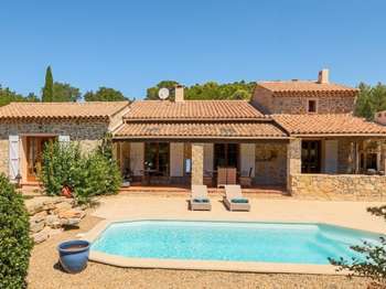 Vente maison 6 pièces La Roquebrussanne 83