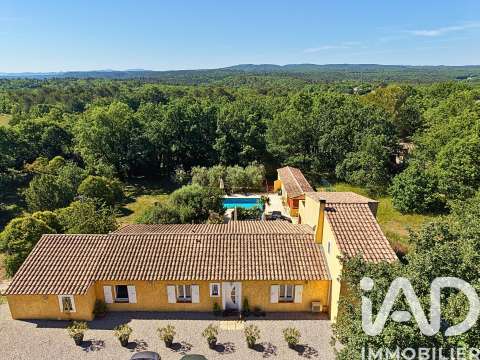 Vente maison 8 pièces La Verdière 83
