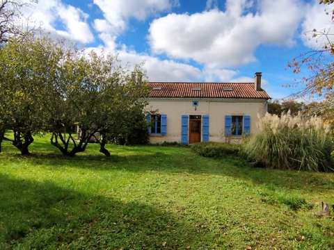 Vente maison 8 pièces La Villedieu 17