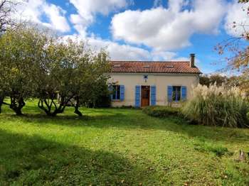 Vente maison 8 pièces La Villedieu 17