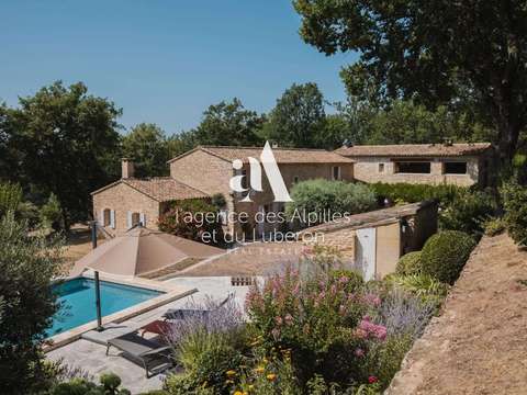 Vente maison 9 pièces Lacoste 84