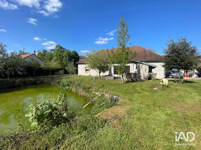Maison 6 pièces 171 m² · à Laignes · 171 m² · 250 000 €