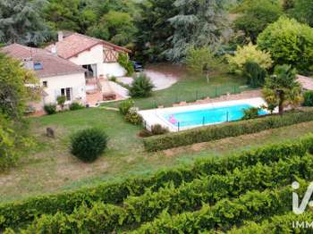 Maison 7 pièces 250 m² · à Lamothe-Landerron · 250 m² · 361 000 €