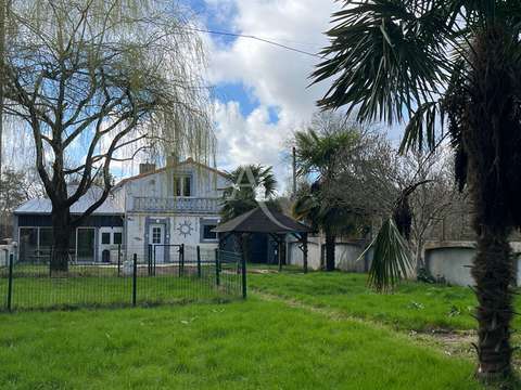 Vente maison 5 pièces Landeronde 85