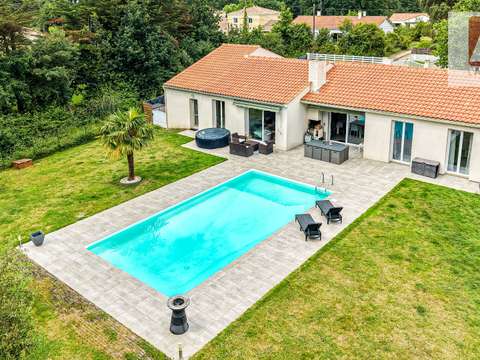 Vente maison 6 pièces Landeronde 85