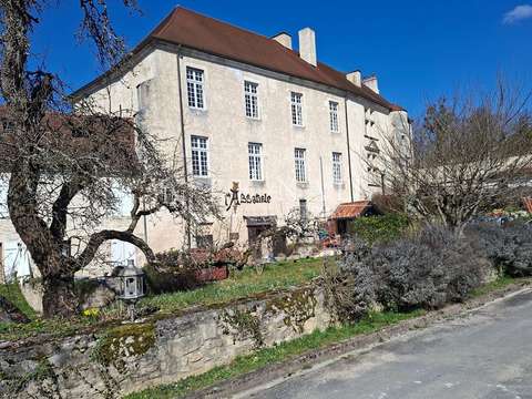 Vente maison 19 pièces