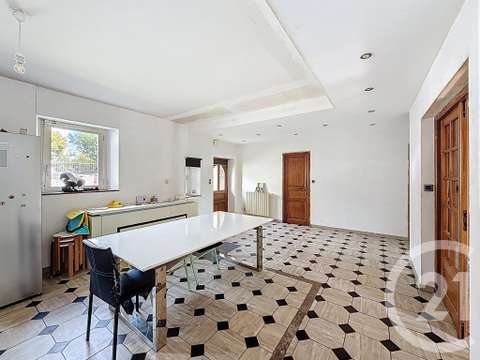 Vente maison 9 pièces