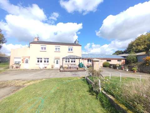 Vente maison 11 pièces Lanrivain 22