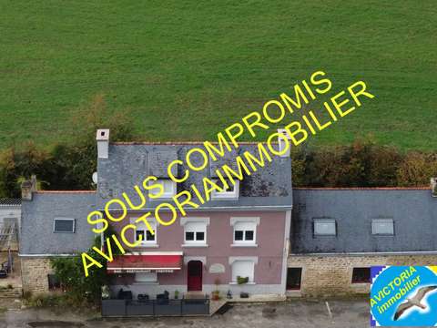 Vente maison 11 pièces Lanvénégen 56