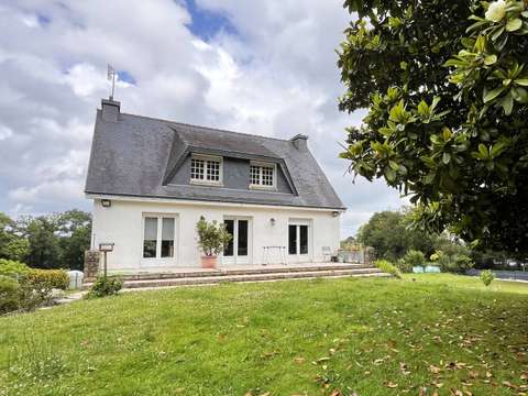 Vente maison 6 pièces Lanvénégen 56