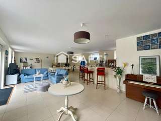 Vente maison 8 pièces