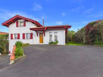 Vente maison 5 pièces Larressore 64
