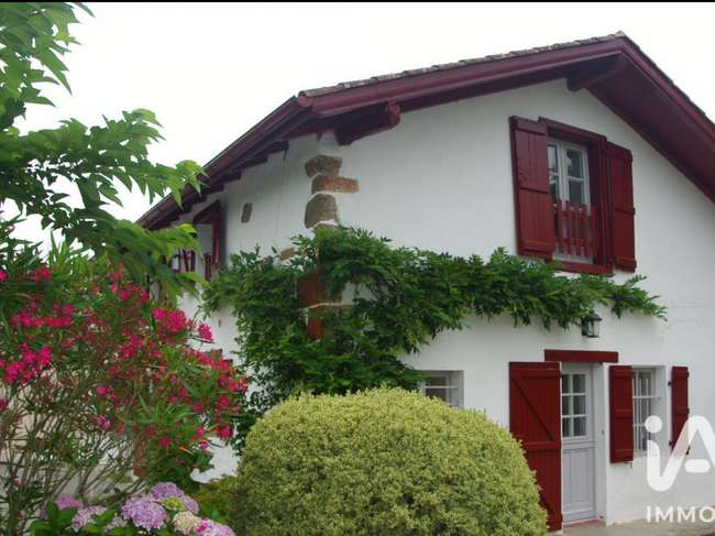 Maison 5 pièces 152 m² · à Larressore · 152 m² · 622 000 €