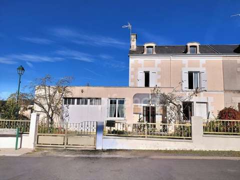 Vente maison 5 pièces Lathus-Saint-Rémy 86