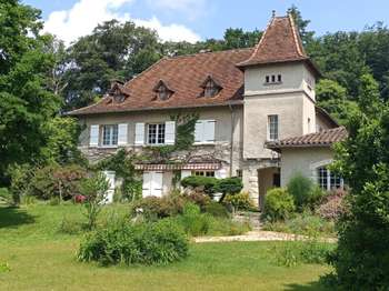 Vente maison 8 pièces Latronquière 46