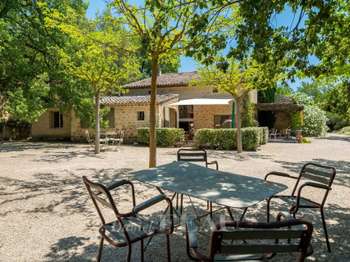 Maison 9 pièces 300 m² · à Lauris · 300 m² · 1 700 000 €