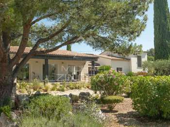 Maison 6 pièces 210 m² · à Lauris · 210 m² · 1 200 000 €