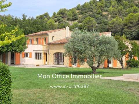 Vente maison 7 pièces Lauris 84