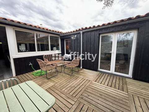 Vente maison 4 pièces Lauzieres 17
