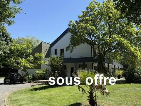 Vente maison 14 pièces Laval 53