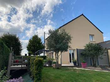 Vente maison 6 pièces Laval 53