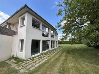 Vente maison 6 pièces Laval 53