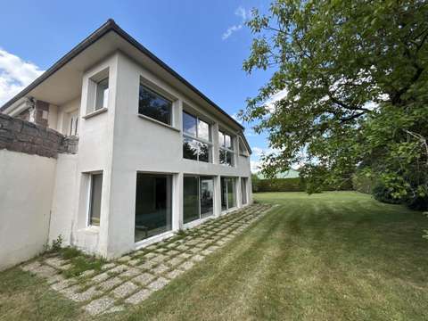 Vente maison 6 pièces Laval 53