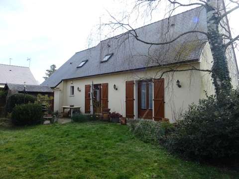 Vente maison 6 pièces Laval 53