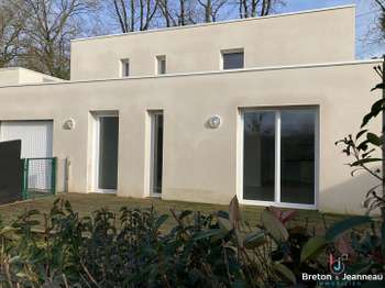 Vente maison 5 pièces Laval 53