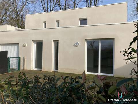 Vente maison 5 pièces Laval 53