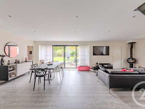 Vente maison 7 pièces Laval 53