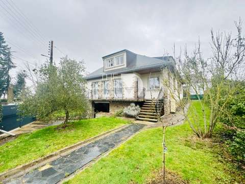 Vente maison 8 pièces Laval 53
