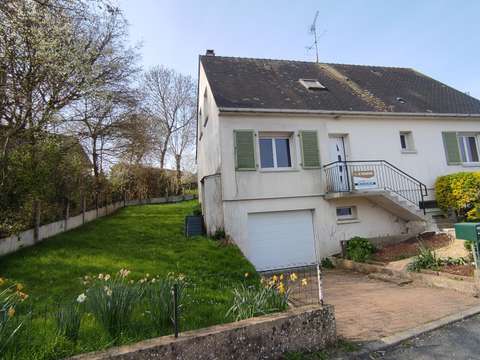 Vente maison 8 pièces Laval 53