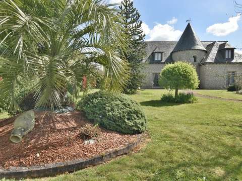 Vente maison 7 pièces Laval 53