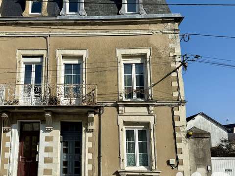 Vente maison 6 pièces Laval 53