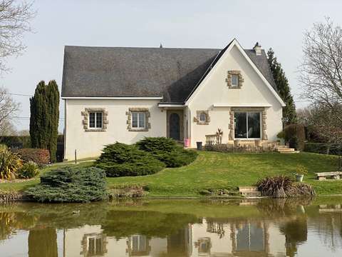 Vente maison 9 pièces Laval 53
