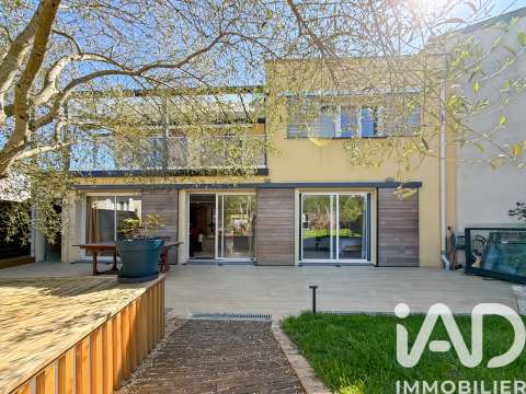 Vente maison 6 pièces Laval 53